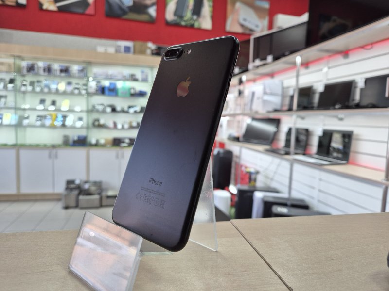 Мобильный телефон Apple iPhone 7 Plus
