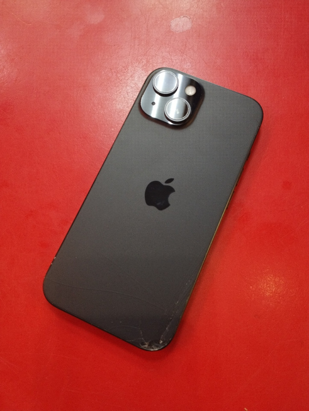 Мобильный телефон Apple iPhone 15