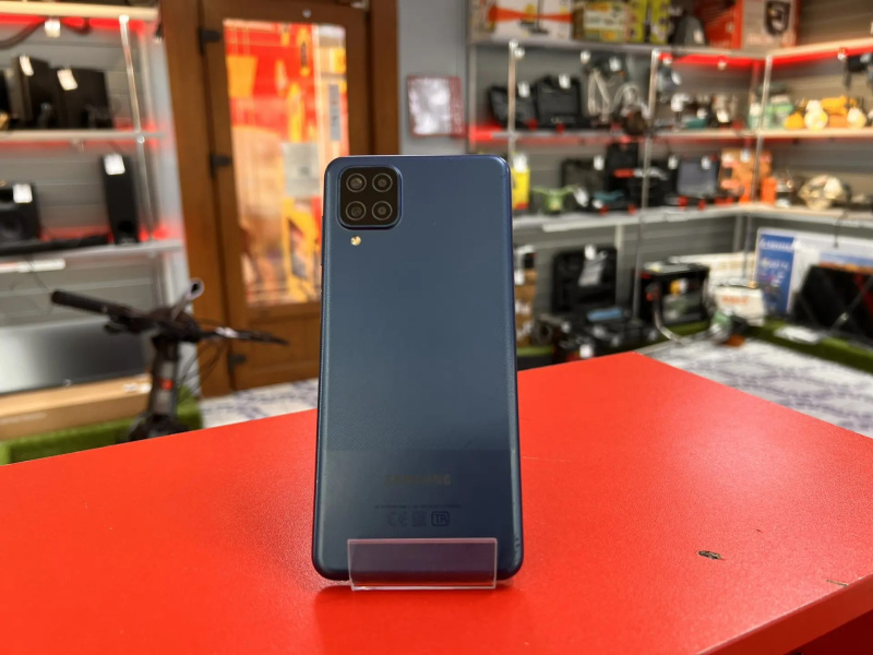 Мобильный телефон Samsung Galaxy A12